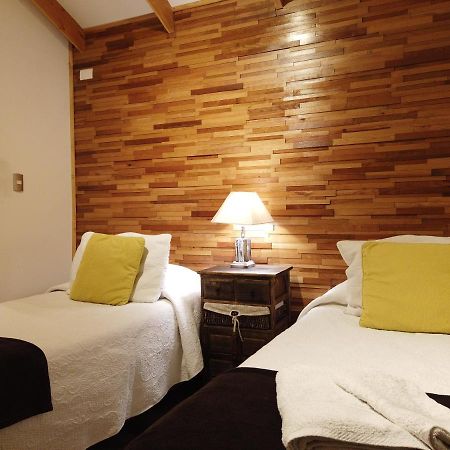 Hostal Fernando De Magalhaes Punta Arenas Exterior photo