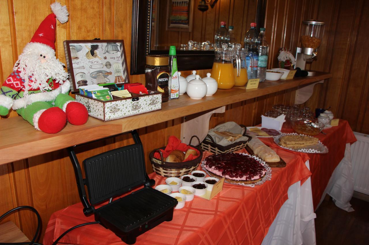Hostal Fernando De Magalhaes Punta Arenas Exterior photo